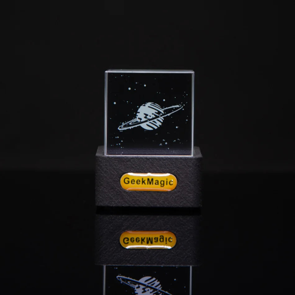 GeekMagic Holographic Weather Display